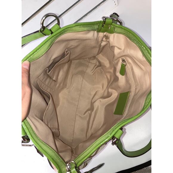 COACH 28208E LARGE TAN, GREEN SIGNATURE PRINT CROSSBODY BAG - Picture 13 of 16